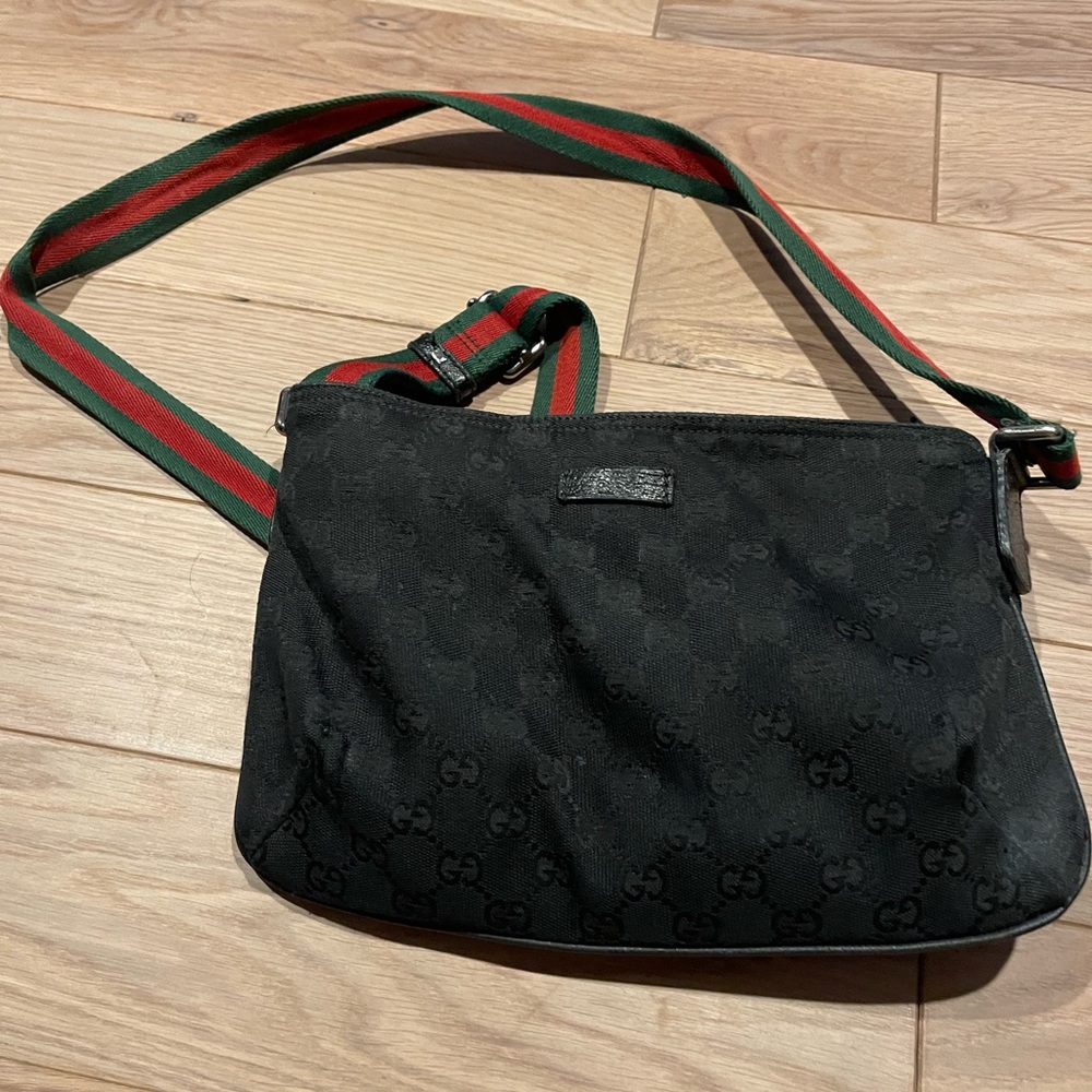 Cross body Gucci bag